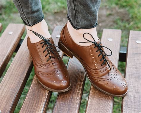 oxford brogue shoes for women.